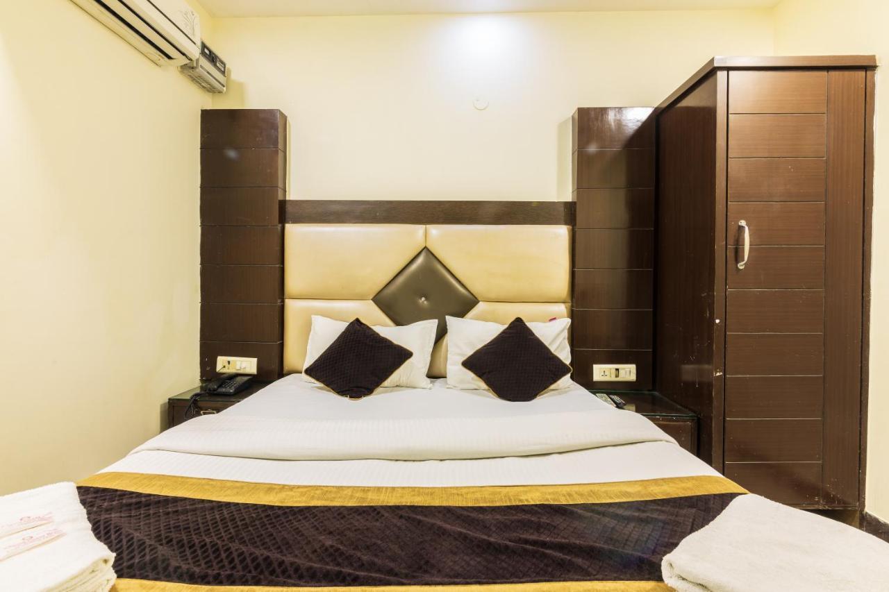 Hotel Grand Shyam- In Front Of New Delhi Railway Station-Couple Friendly Exterior photo